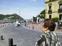 035.jpg (10761 bytes)